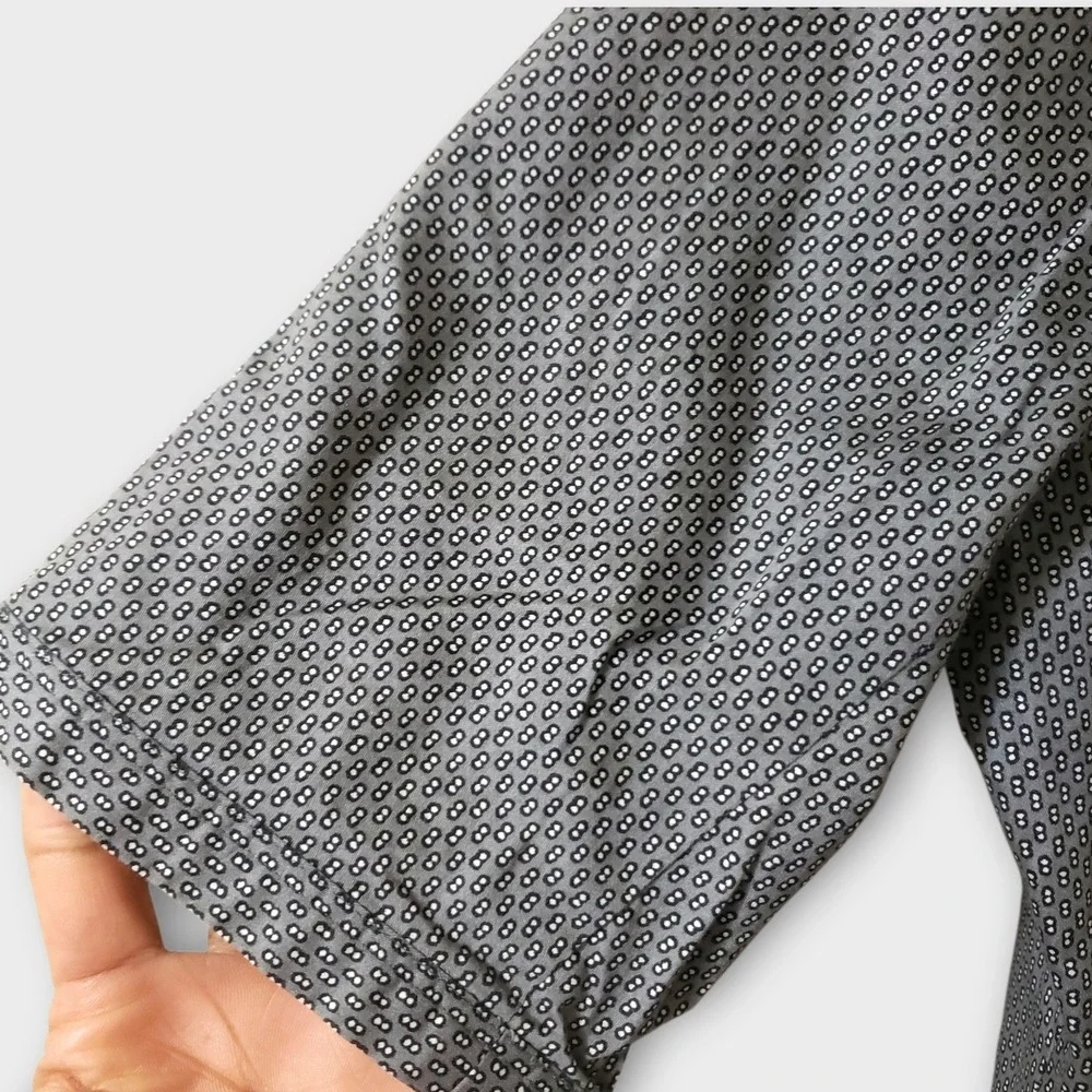 J. Crew Womens Geometric Micro-Print Short Sleeve Button Down Shirt Grey Sz 8